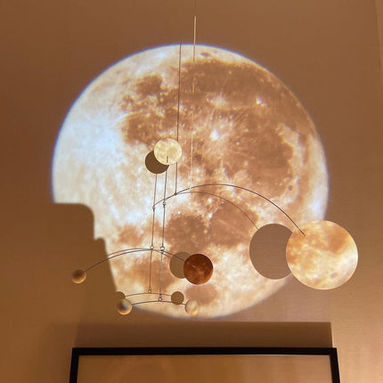 LED projektorlampa med realistisk måne