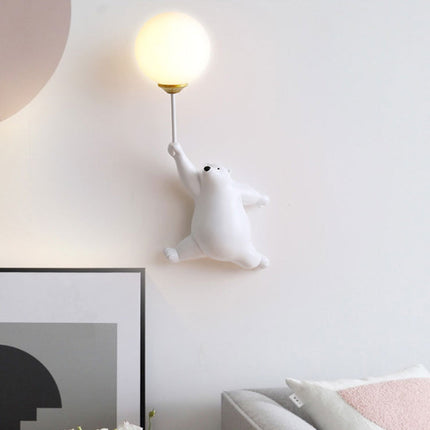Vägglampa för barnrum med nalle ballong