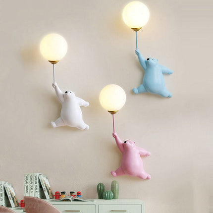 Vägglampa för barnrum med nalle ballong