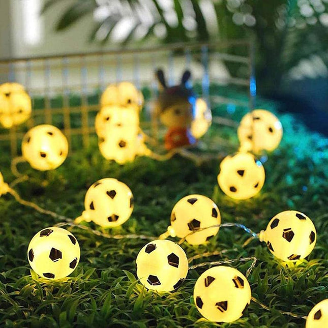 Ljusslinga med fotbollar för barnrum
