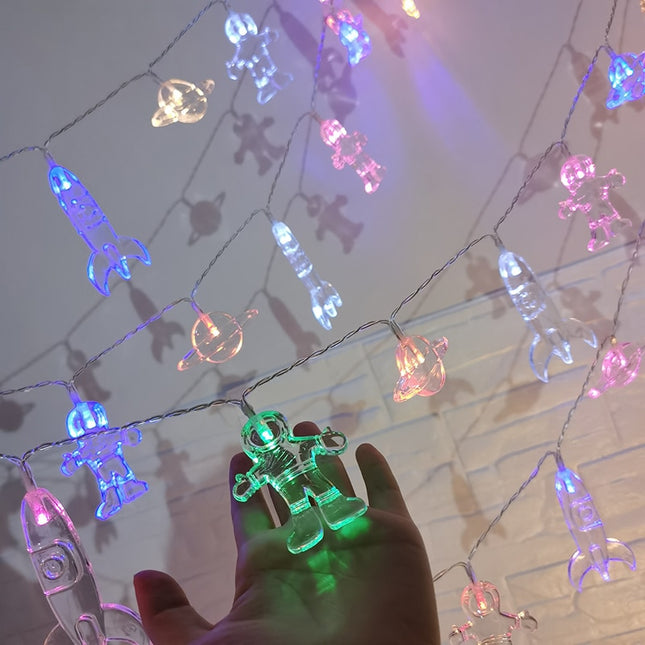 LED ljusslinga med rymdmotiv för barn