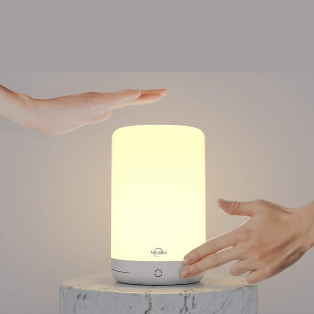 Smart bordslampa med touch och appstyrning