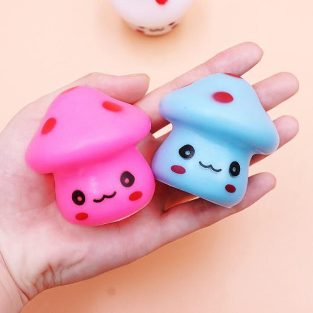 Mini nattlampa svamp för barnrummet