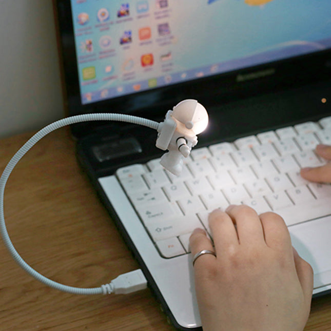 Mini USB LED-lampa i form av astronaut