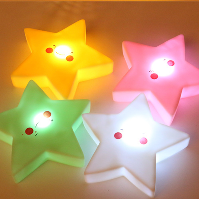 Stjärnformad LED nattlampa för bebis