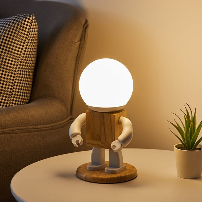 Söt robot bordslampa i trä