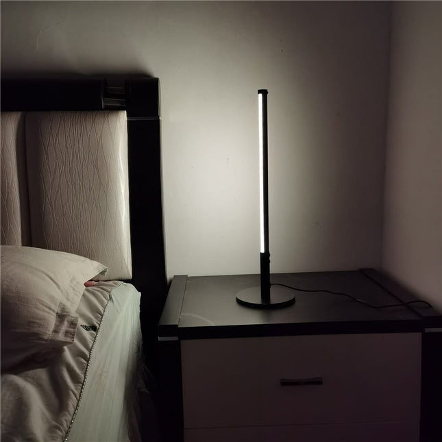 Minimalistisk RGB LED-lampa med fjärrkontroll
