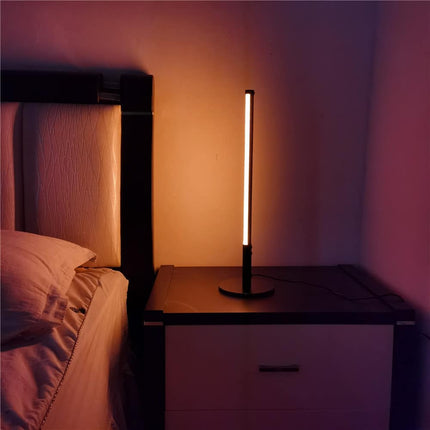 Minimalistisk RGB LED-lampa med fjärrkontroll