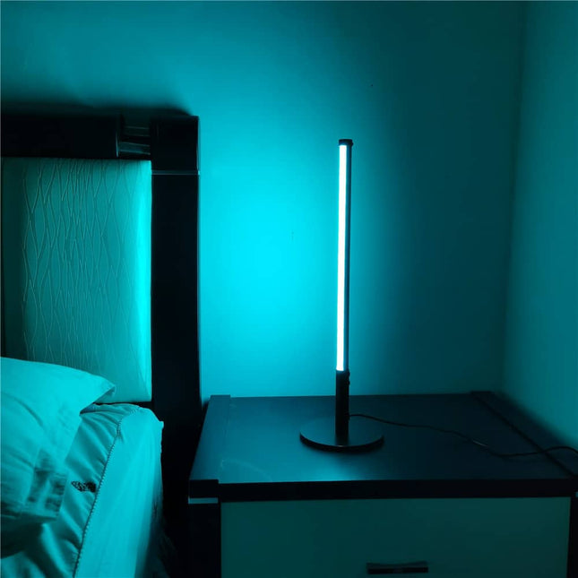 Minimalistisk RGB LED-lampa med fjärrkontroll