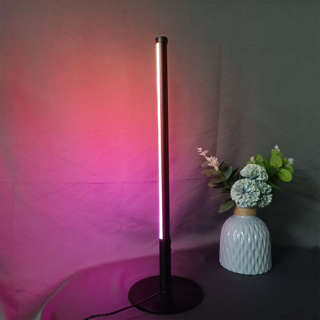 Minimalistisk RGB LED-lampa med fjärrkontroll