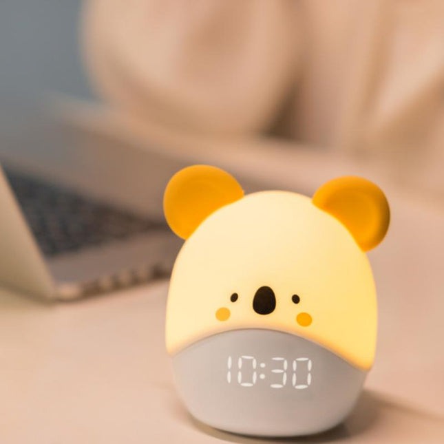 Digital väckarklocka med nattlampa koala